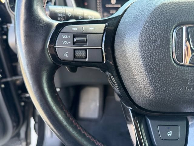 Used 2025 Honda Pilot Black Edition image 16
