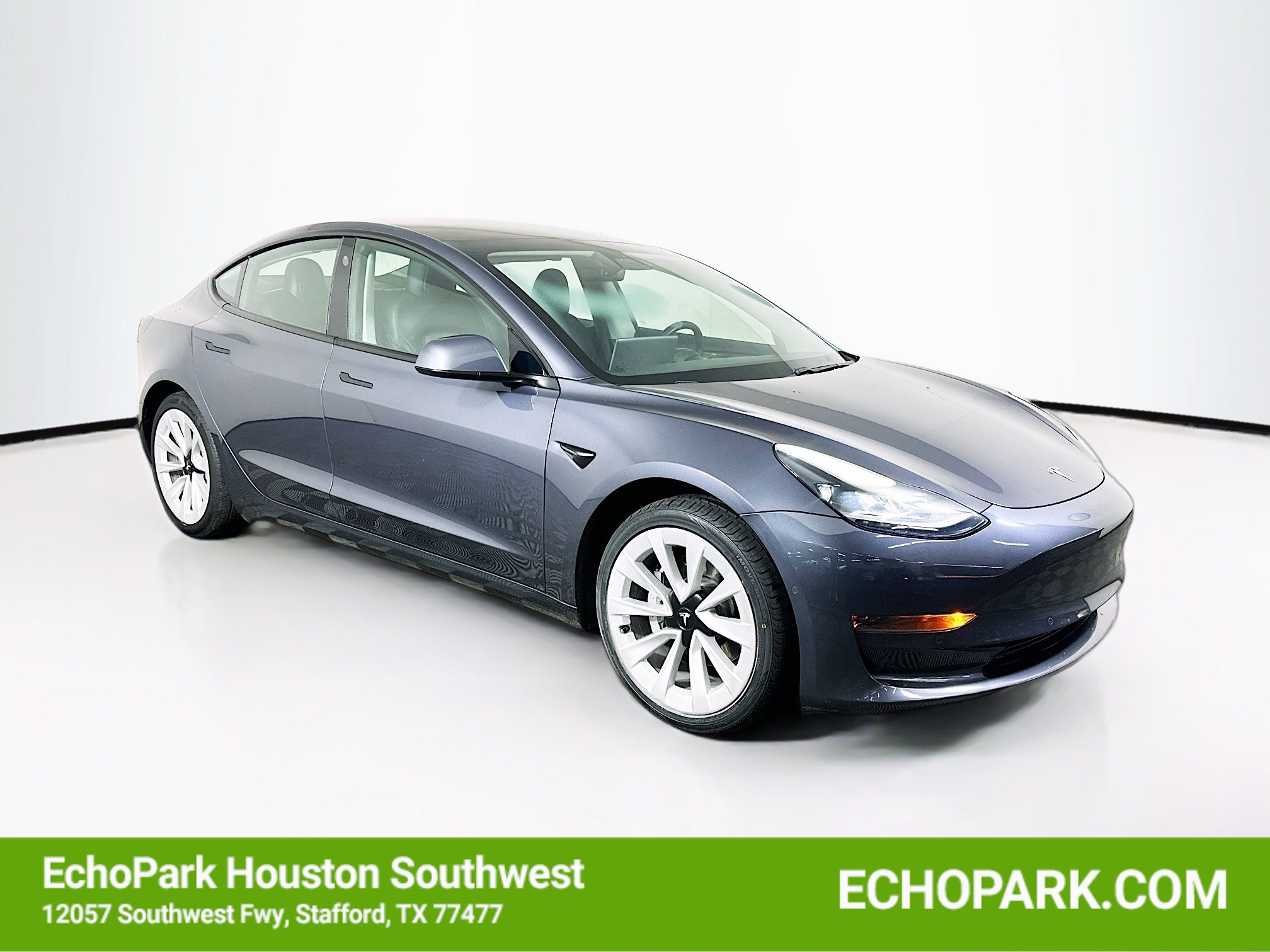 Used 2021 Tesla Model 3 Standard Range Plus RWD image 1