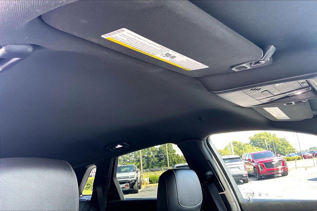 Certified 2024 Cadillac XT5 Luxury w/ LPO, Floor Liner Package AWD/4WD image 27