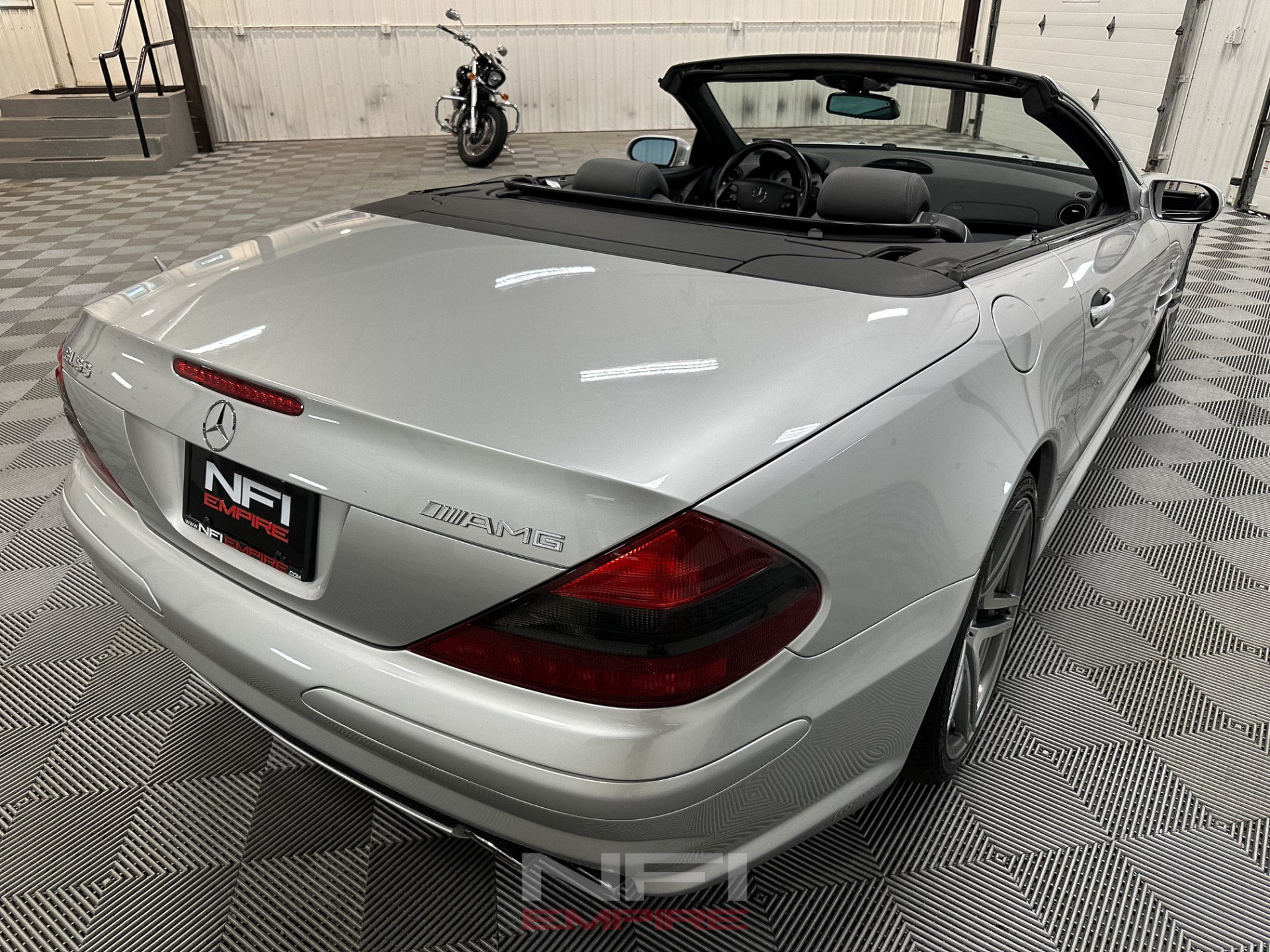 Used 2005 Mercedes-Benz SL 55 AMG image 9