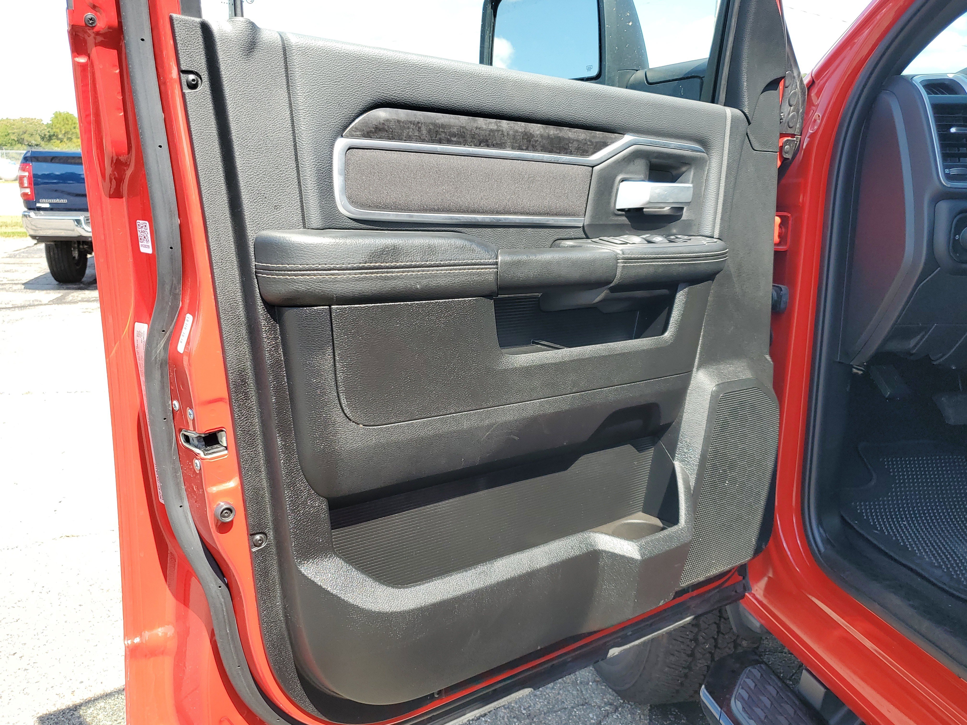 Used 2024 RAM 2500 Big Horn w/ Night Edition image 6