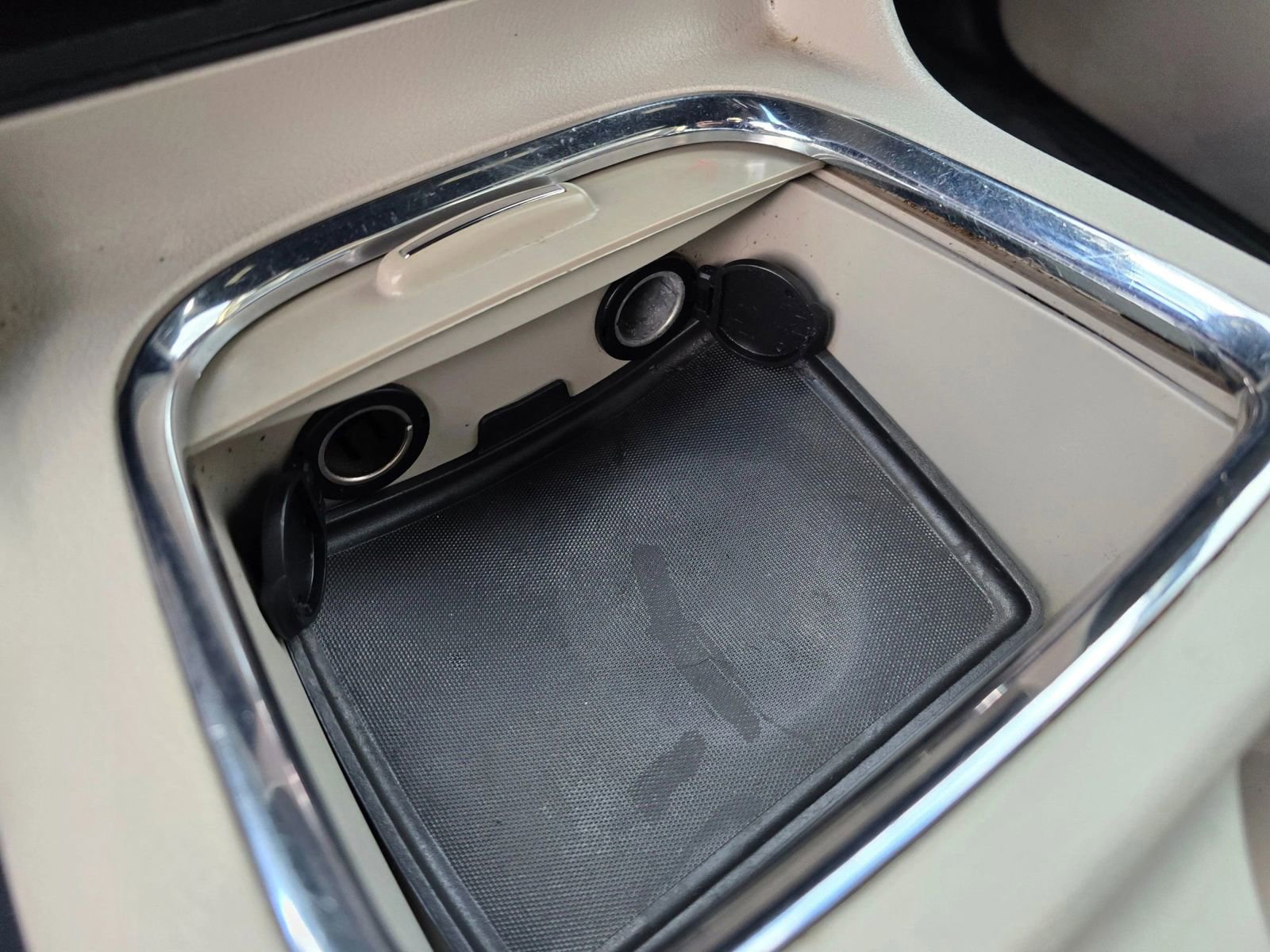 Used 2019 Dodge Grand Caravan SXT FWD image 22