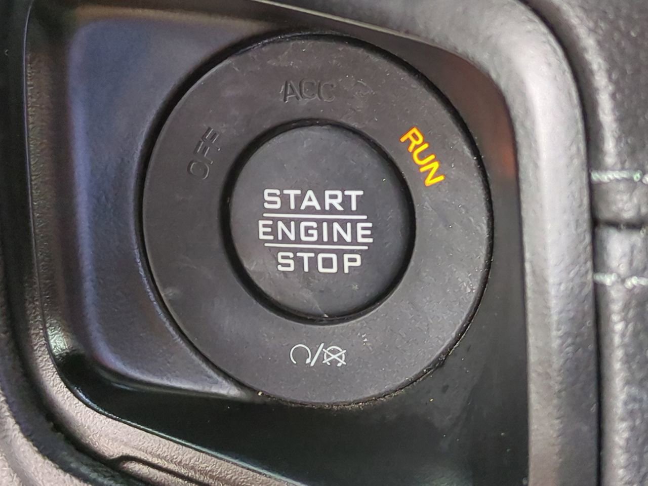 Used 2024 Jeep Wrangler Rubicon w/ Safety Group image 27