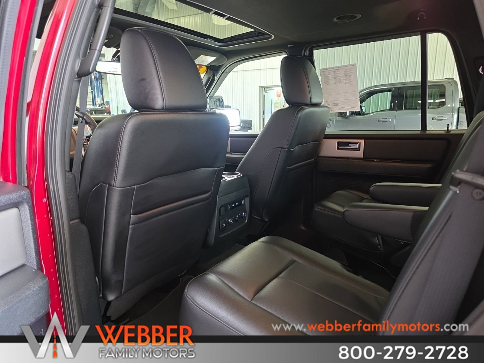 Used 2016 Ford Expedition Limited w/ Equipment Group 301A AWD/4WD image 38