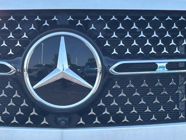 New 2026 Mercedes-Benz GLE 450 4MATIC image 3