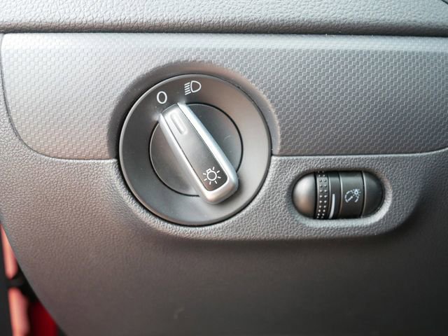 Used 2012 Volkswagen Jetta SE FWD image 24