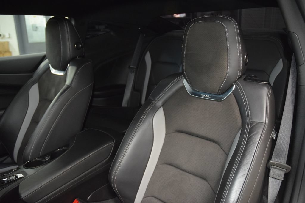 Used 2021 Chevrolet Camaro SS RWD image 44