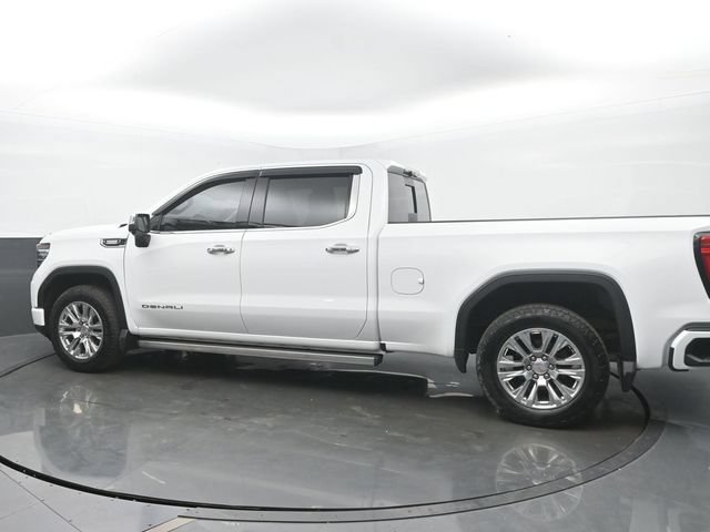 Used 2024 GMC Sierra 1500 Denali w/ Technology Package AWD/4WD image 3