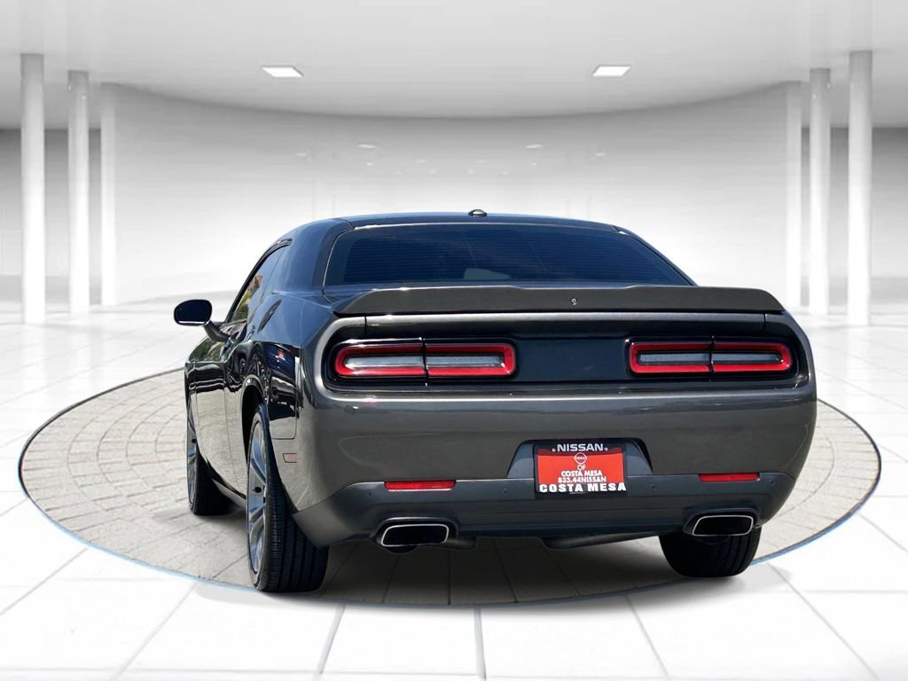 Used 2020 Dodge Challenger R/T w/ Driver Convenience Group image 3