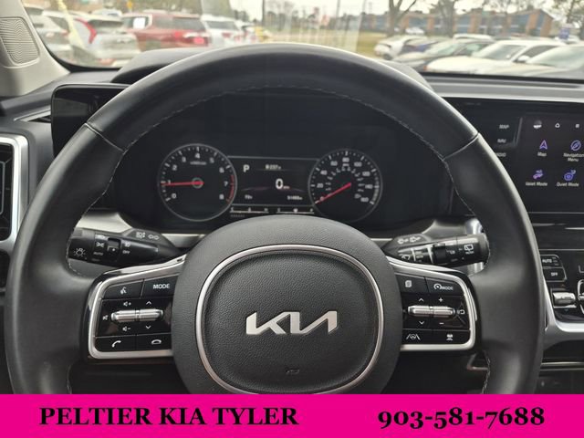 Certified 2022 Kia Sorento SX image 35