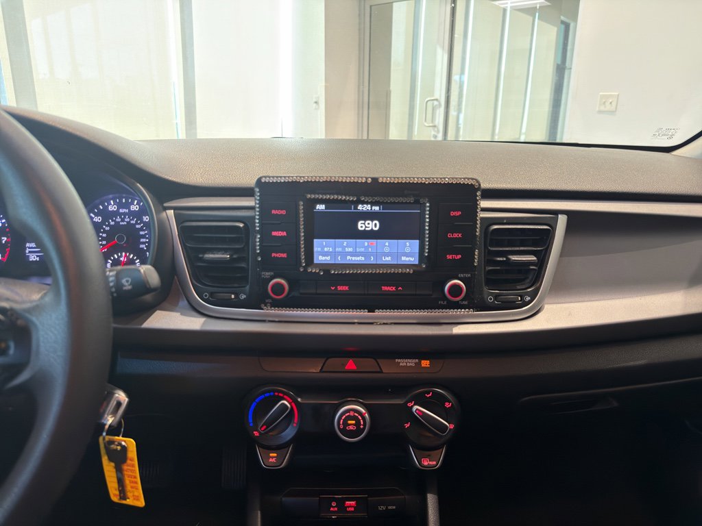 Used 2018 Kia Rio S image 16