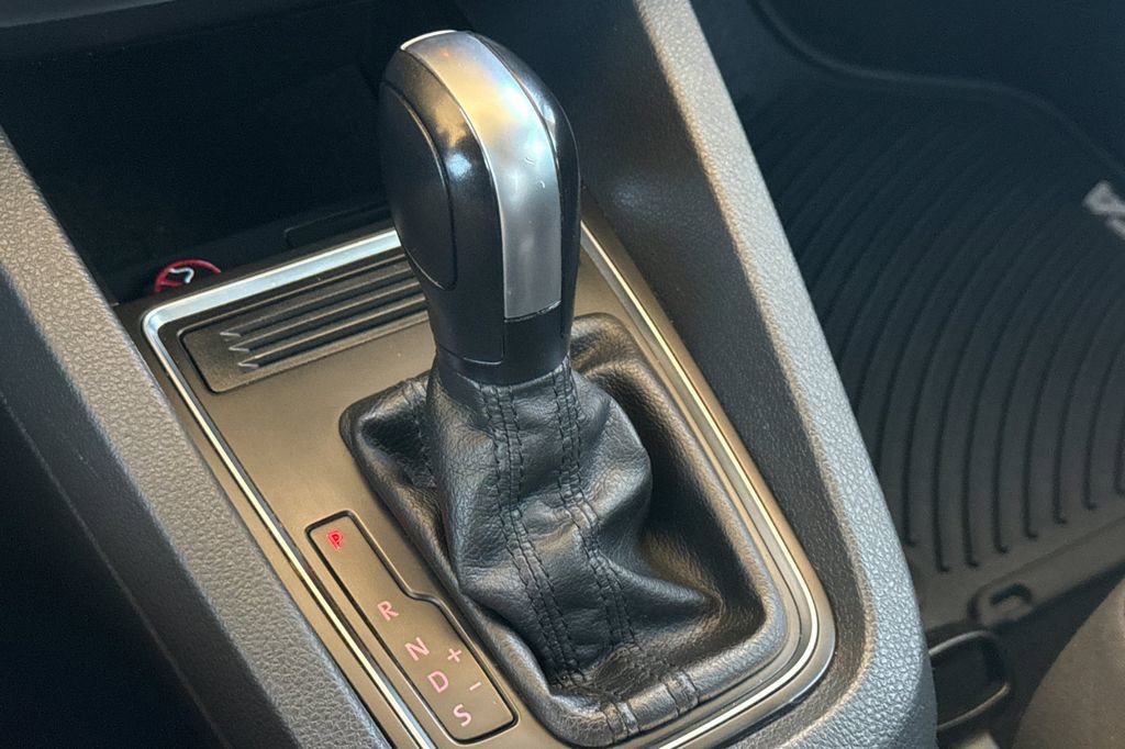 Used 2016 Volkswagen Jetta S image 17