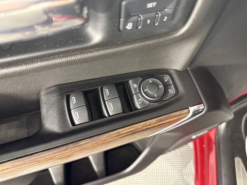 Used 2019 Chevrolet Silverado 1500 High Country w/ High Country Premium Package AWD/4WD image 13