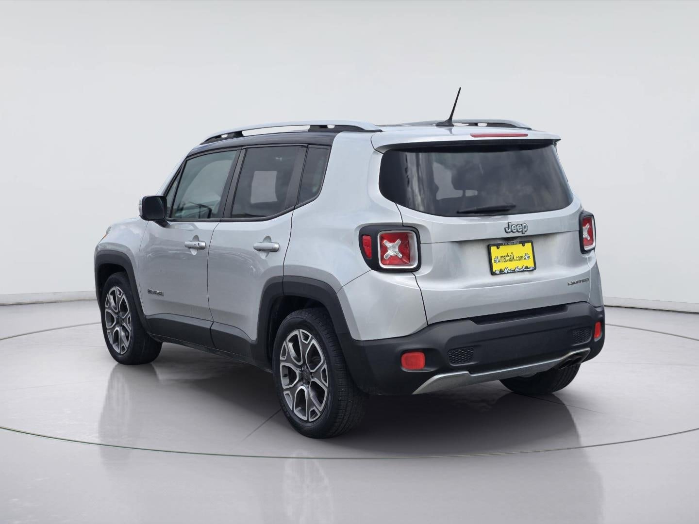 Used 2016 Jeep Renegade Limited FWD image 5