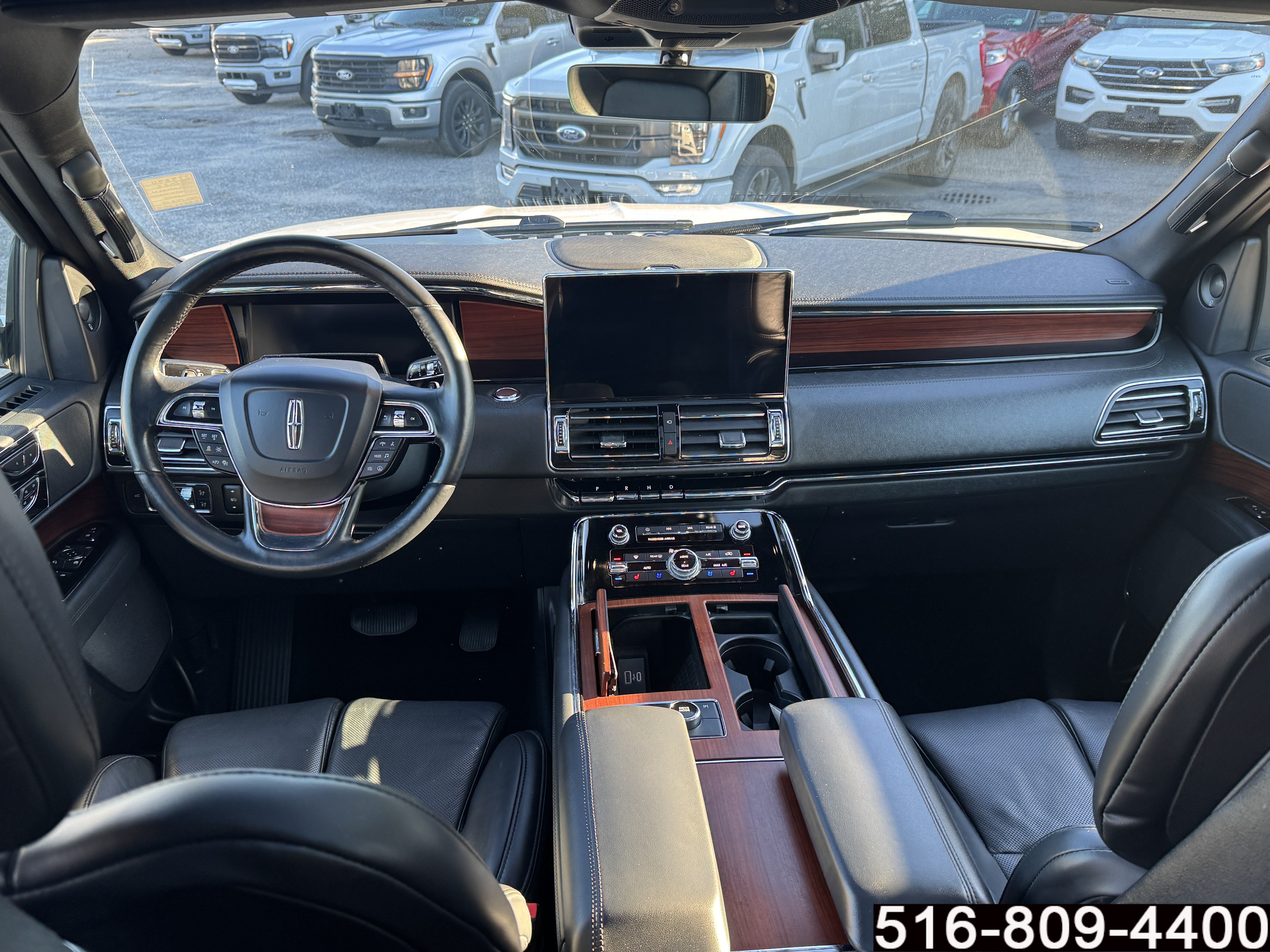 Used 2022 Lincoln Navigator Reserve w/ Monochromatic Package AWD/4WD image 8