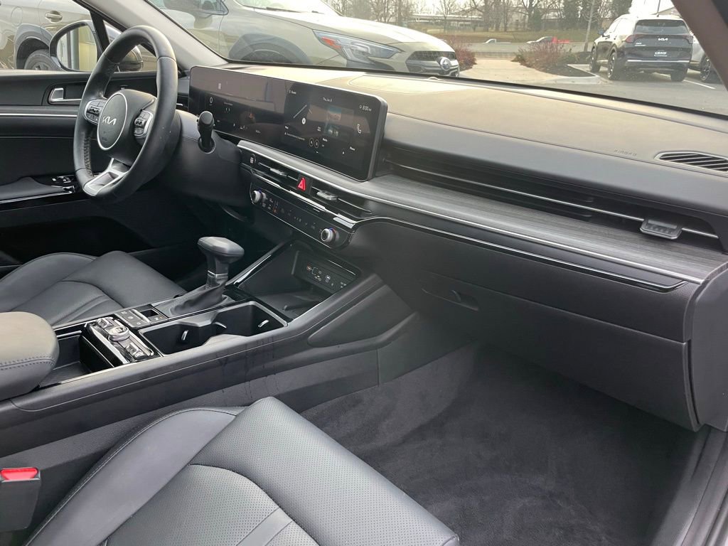 New 2025 Kia K5 EX image 32