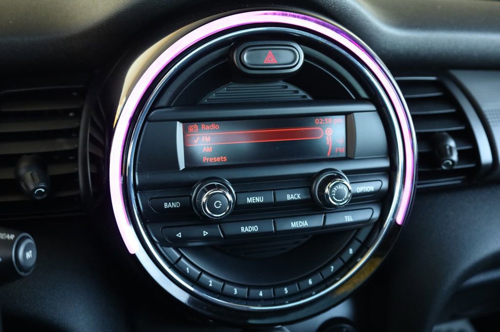 Used 2014 MINI Cooper 2-Door Hardtop image 28