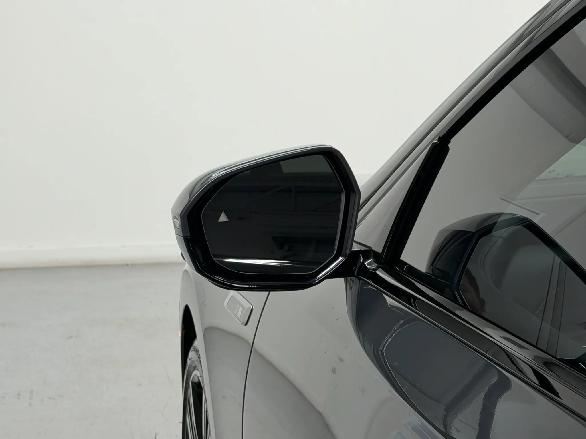 Used 2024 BMW 760i xDrive AWD/4WD image 50