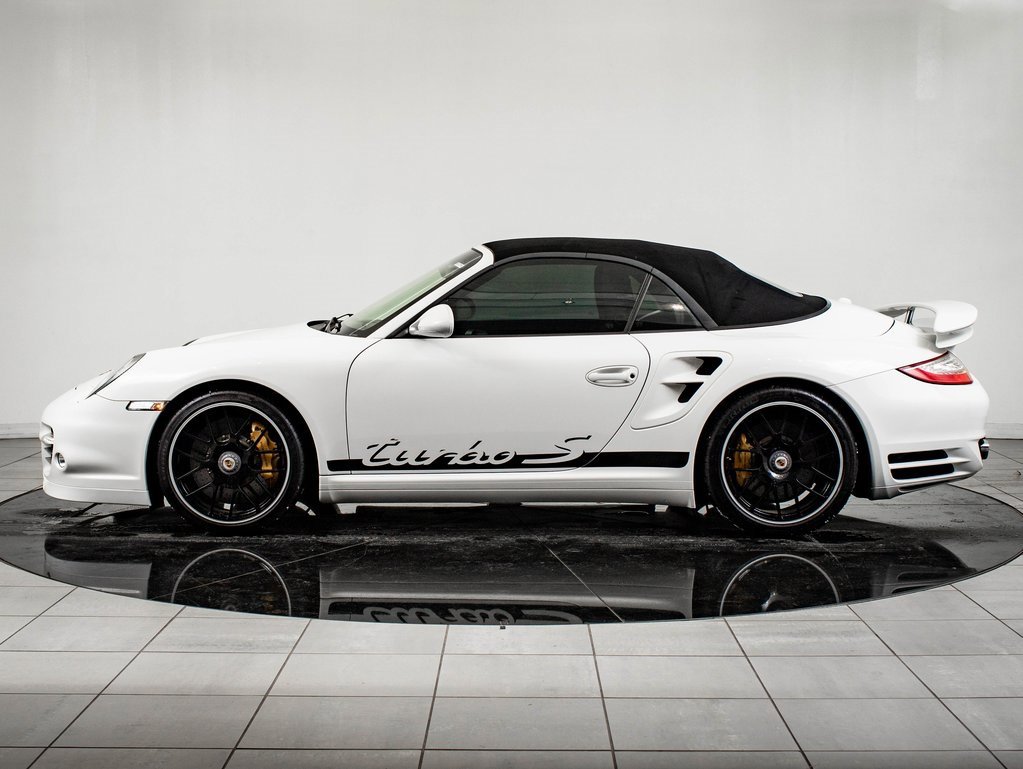 Used 2011 Porsche 911 Turbo S image 2