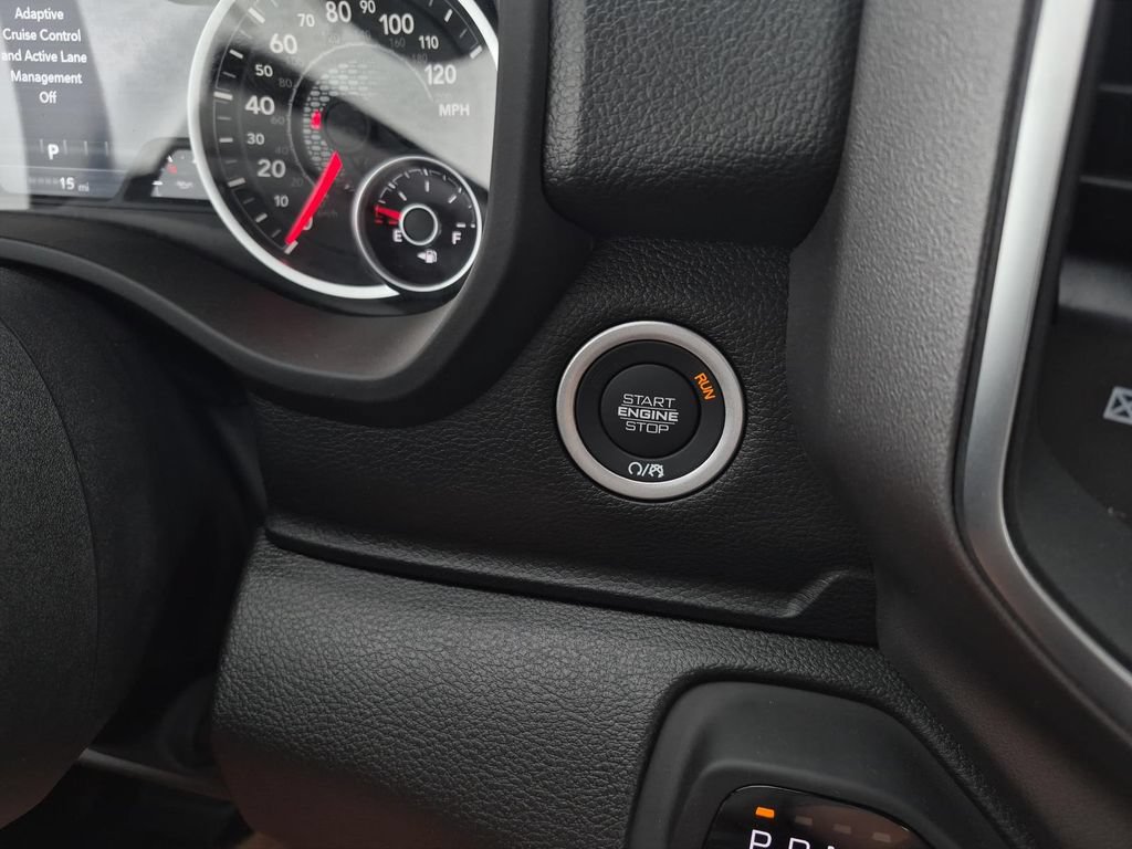 New 2026 RAM 1500 Express AWD/4WD image 19