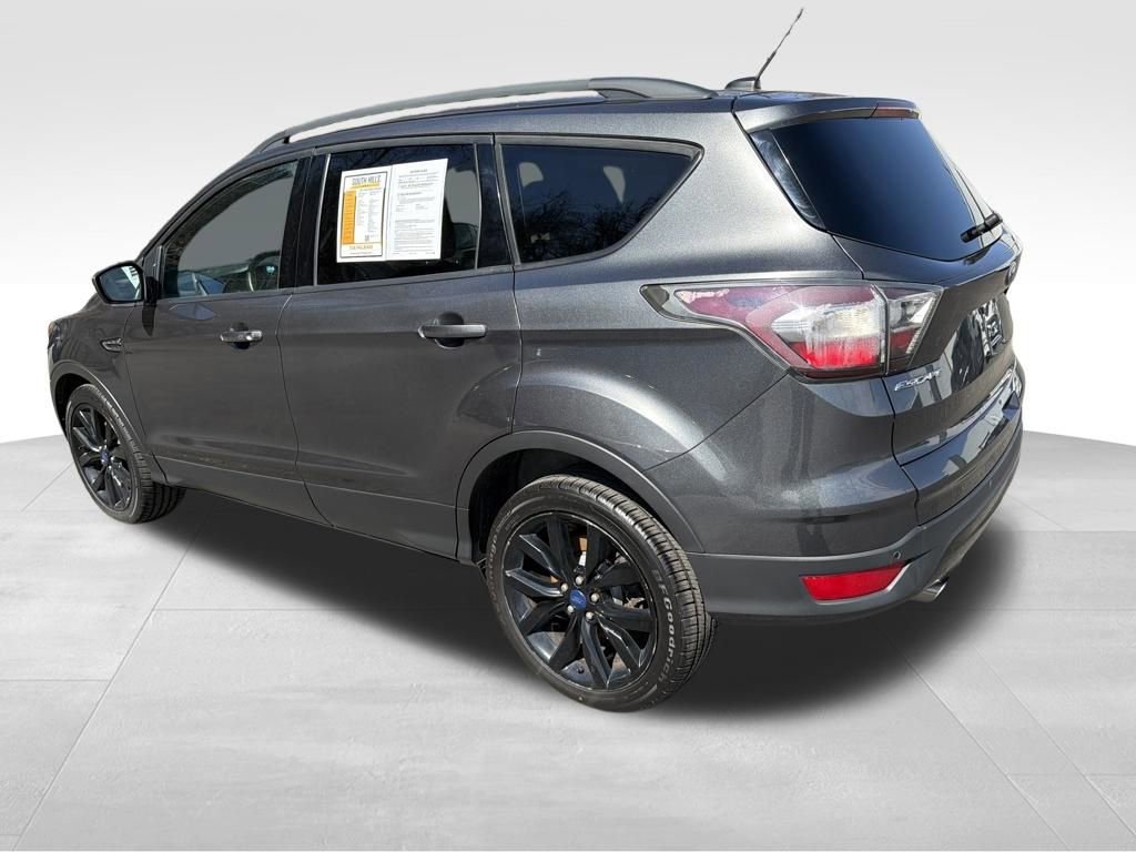 Used 2017 Ford Escape Titanium image 5
