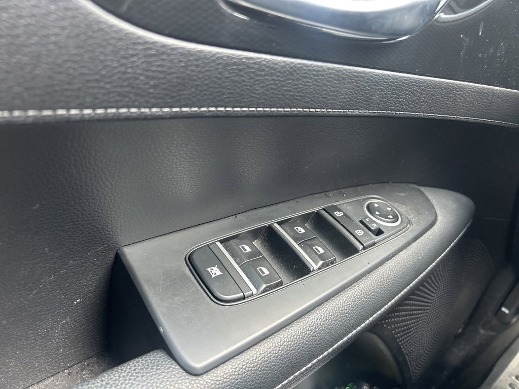 Certified 2024 Kia Forte GT-Line w/ GT-Line Premium Package image 15