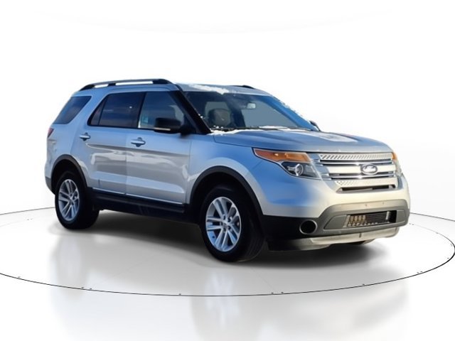 Used 2013 Ford Explorer XLT AWD/4WD image 3