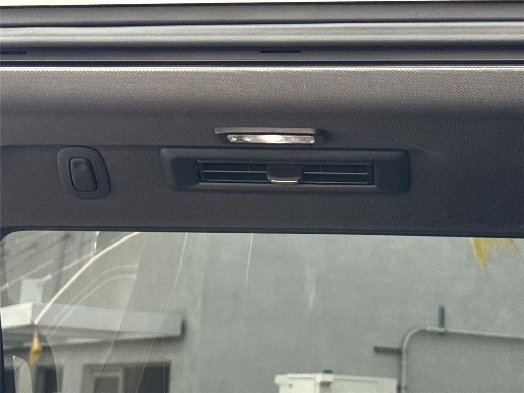 Used 2023 Chevrolet Tahoe Premier image 20