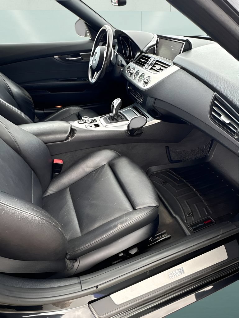 Used 2014 BMW Z4 sDrive35i RWD image 14