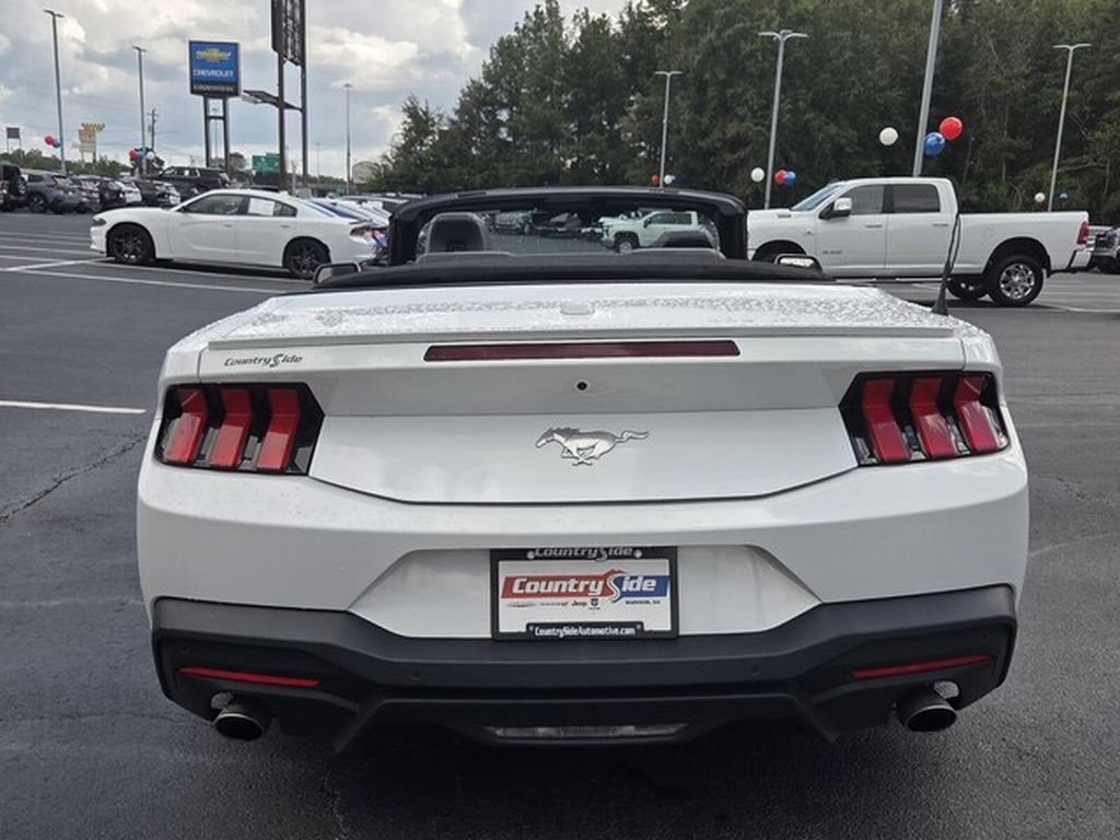 Used 2024 Ford Mustang Premium RWD image 4
