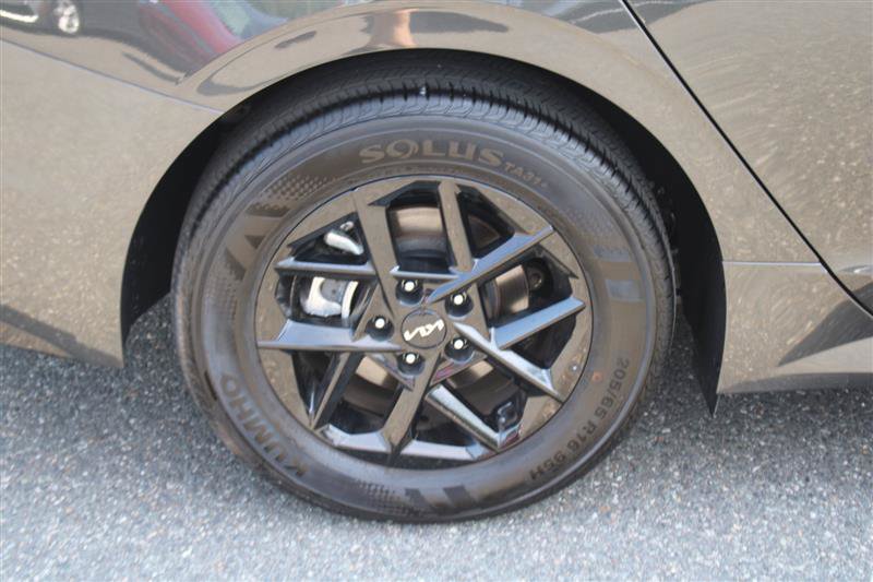 Used 2026 Kia K5 LXS FWD image 9