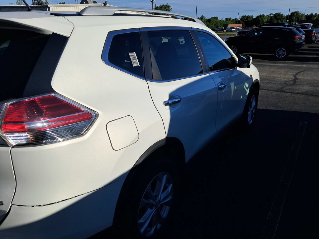 Used 2014 Nissan Rogue SV w/ SV Premium Package AWD/4WD image 6