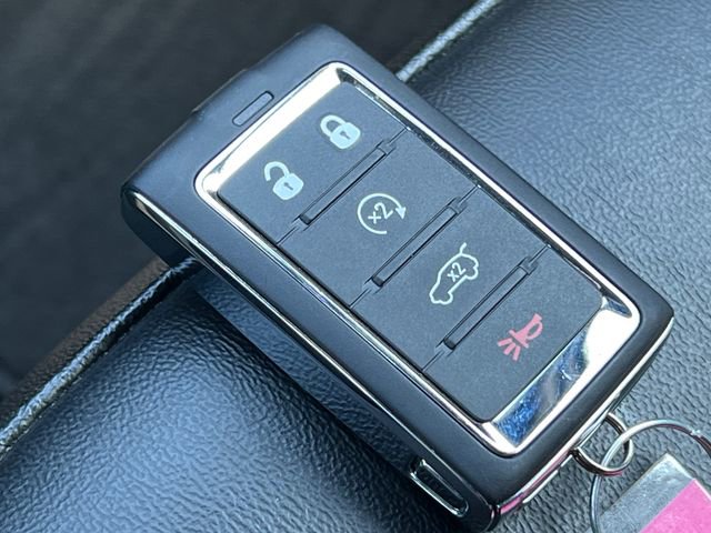 Used 2024 Jeep Grand Cherokee L Limited w/ Black Appearance Package image 36