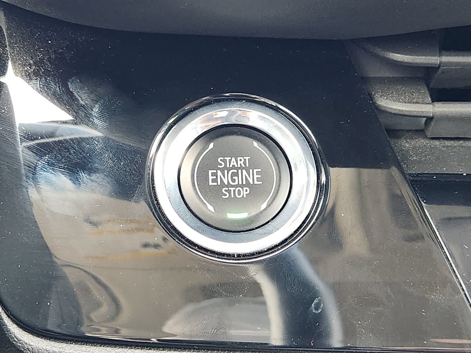 Used 2025 Buick Envision Avenir AWD/4WD image 25