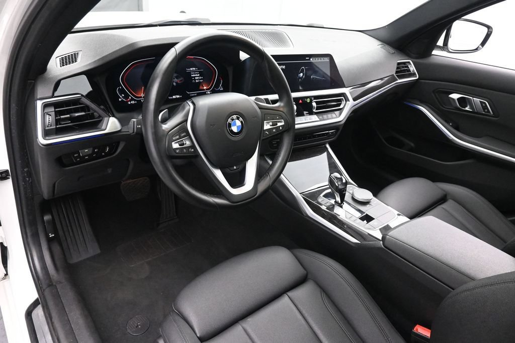 Used 2019 BMW 330i xDrive Sedan w/ Convenience Package AWD/4WD image 14