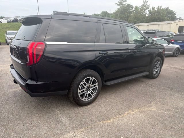 Used 2025 Ford Expedition Active AWD/4WD image 33