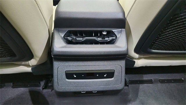 Used 2025 Audi Q6 e-tron Premium Plus w/ Premium Plus image 37