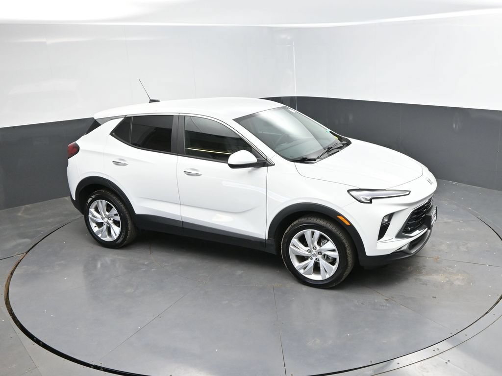 Used 2025 Buick Encore GX Preferred AWD/4WD image 26