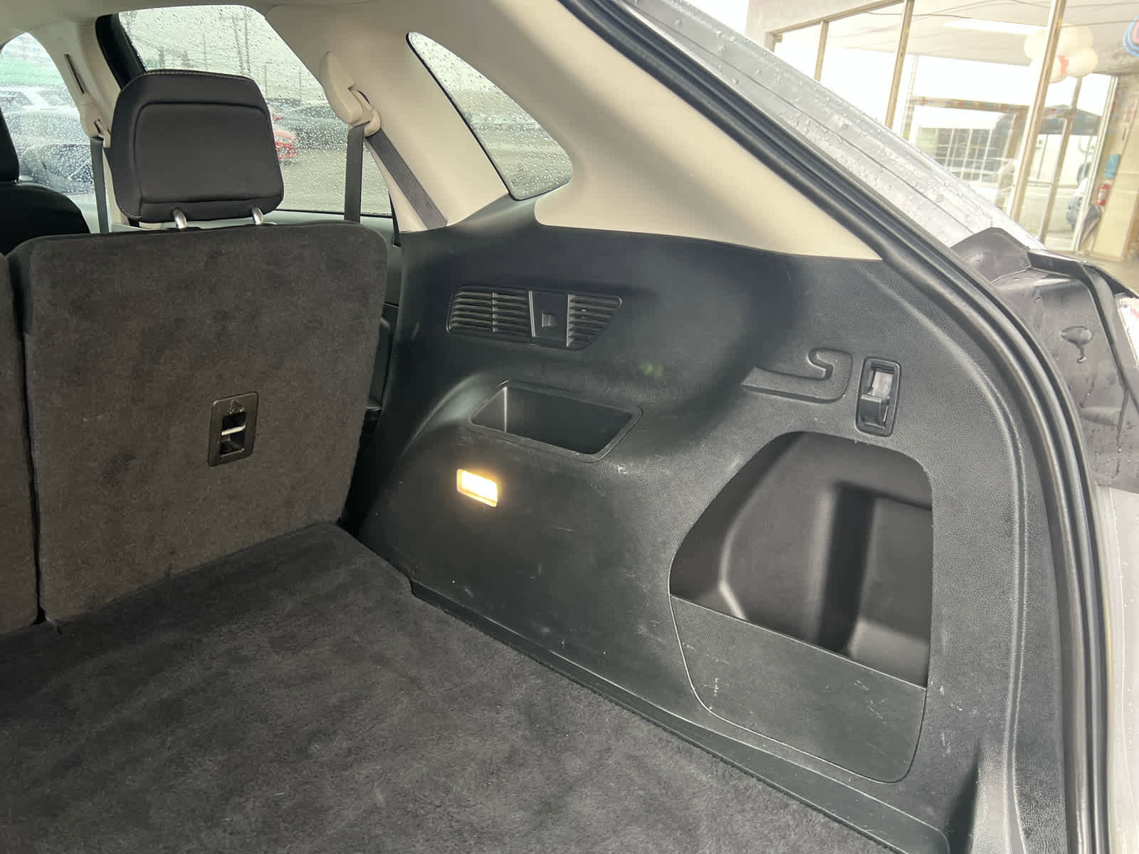 Used 2022 Ford Edge SE image 13