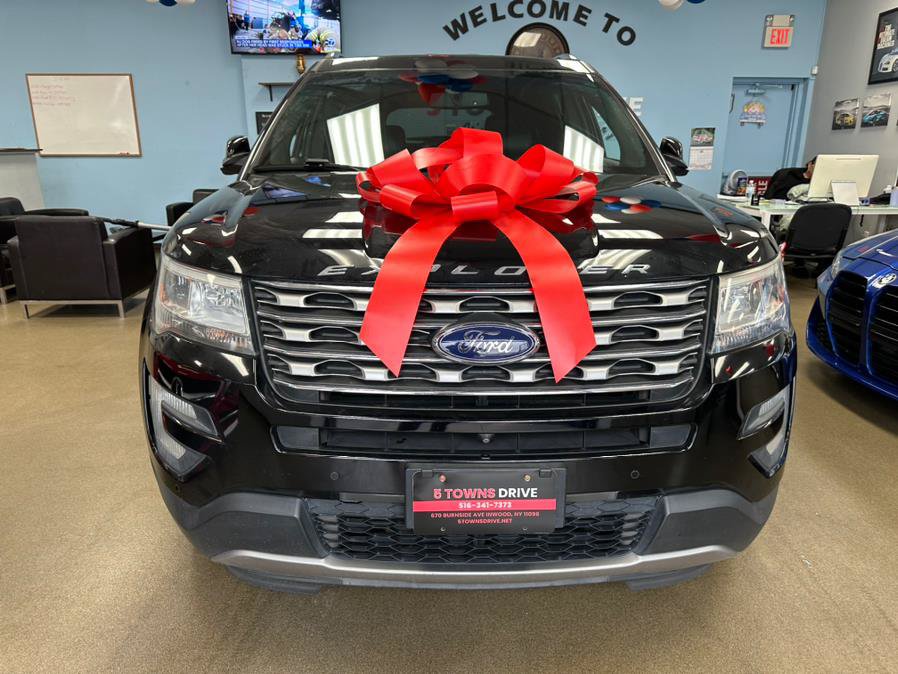 Used 2016 Ford Explorer Limited FWD image 2