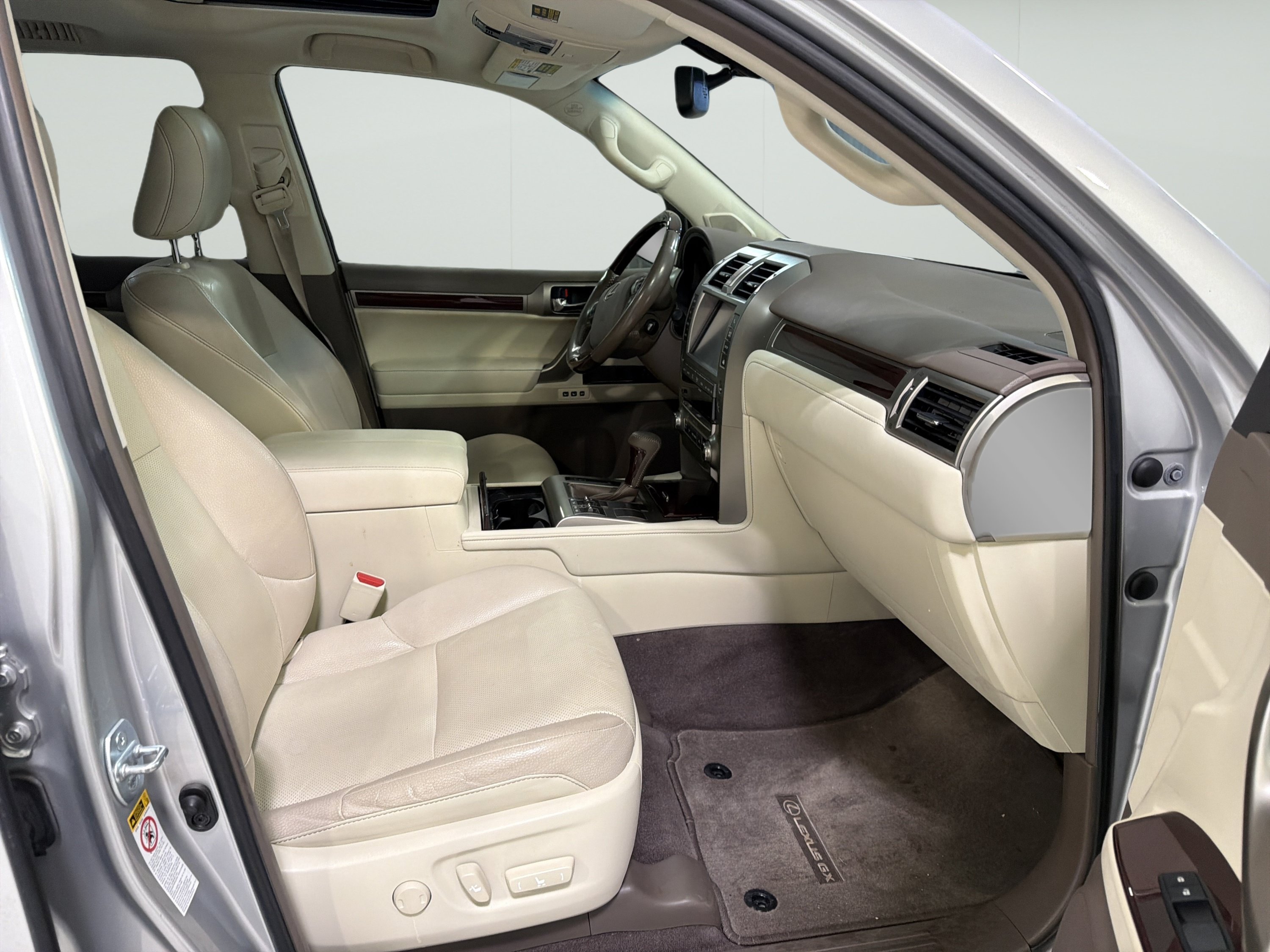 Used 2017 Lexus GX 460 Premium w/ Premium Package AWD/4WD image 12