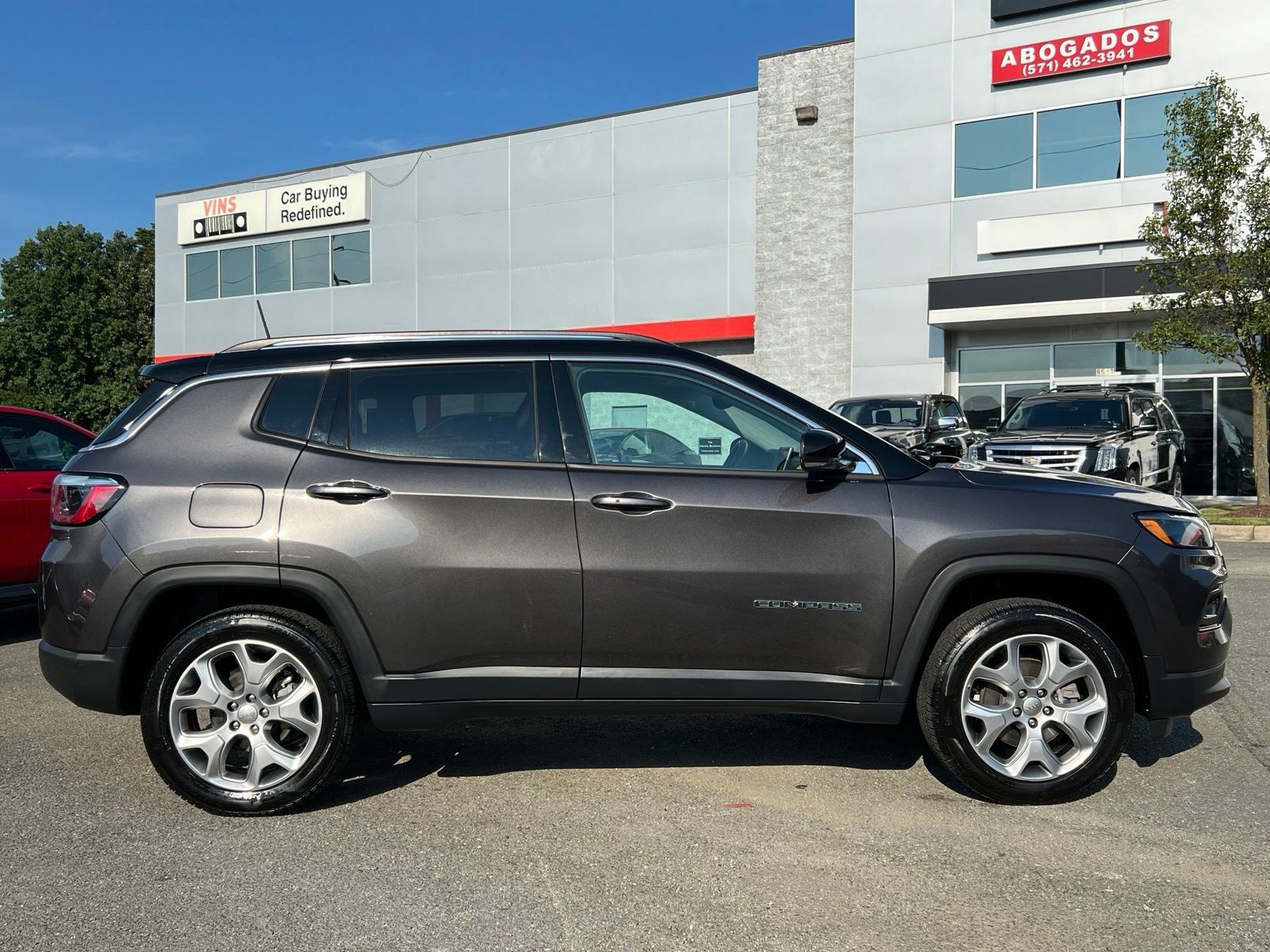 Used 2022 Jeep Compass Limited AWD/4WD image 16