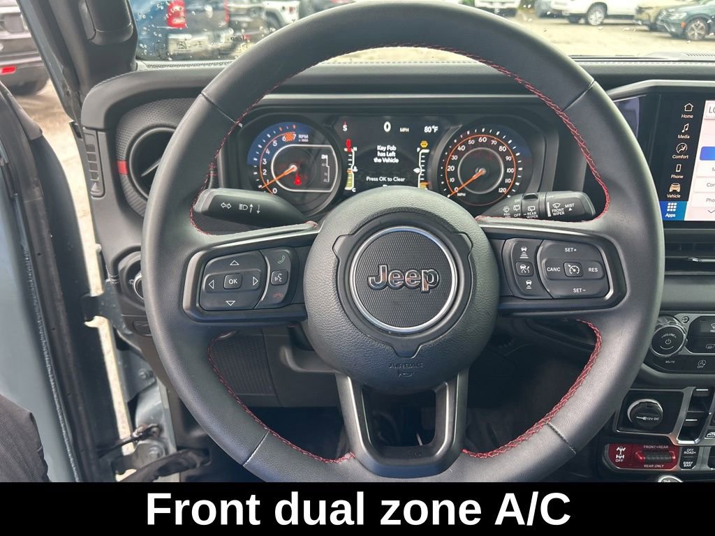 Used 2025 Jeep Wrangler Unlimited Rubicon AWD/4WD image 16