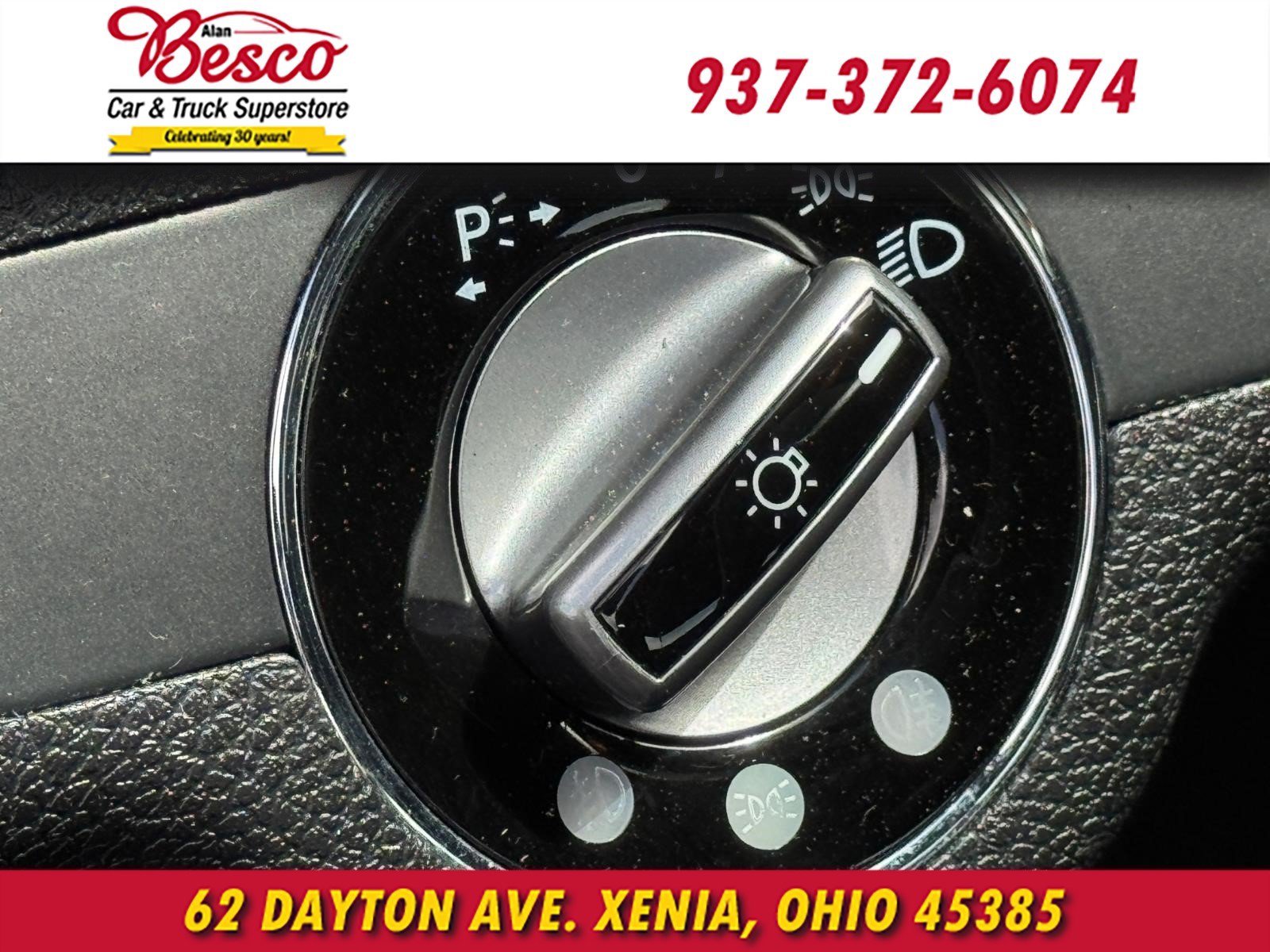 Used 2009 Mercedes-Benz C 300 4MATIC Sedan image 12