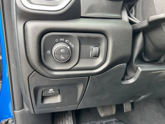 New 2026 RAM 1500 Express AWD/4WD image 12