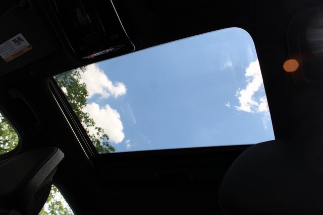 Used 2023 Mercedes-Benz C 43 AMG 4MATIC Sedan w/ Pinnacle Trim Package image 23