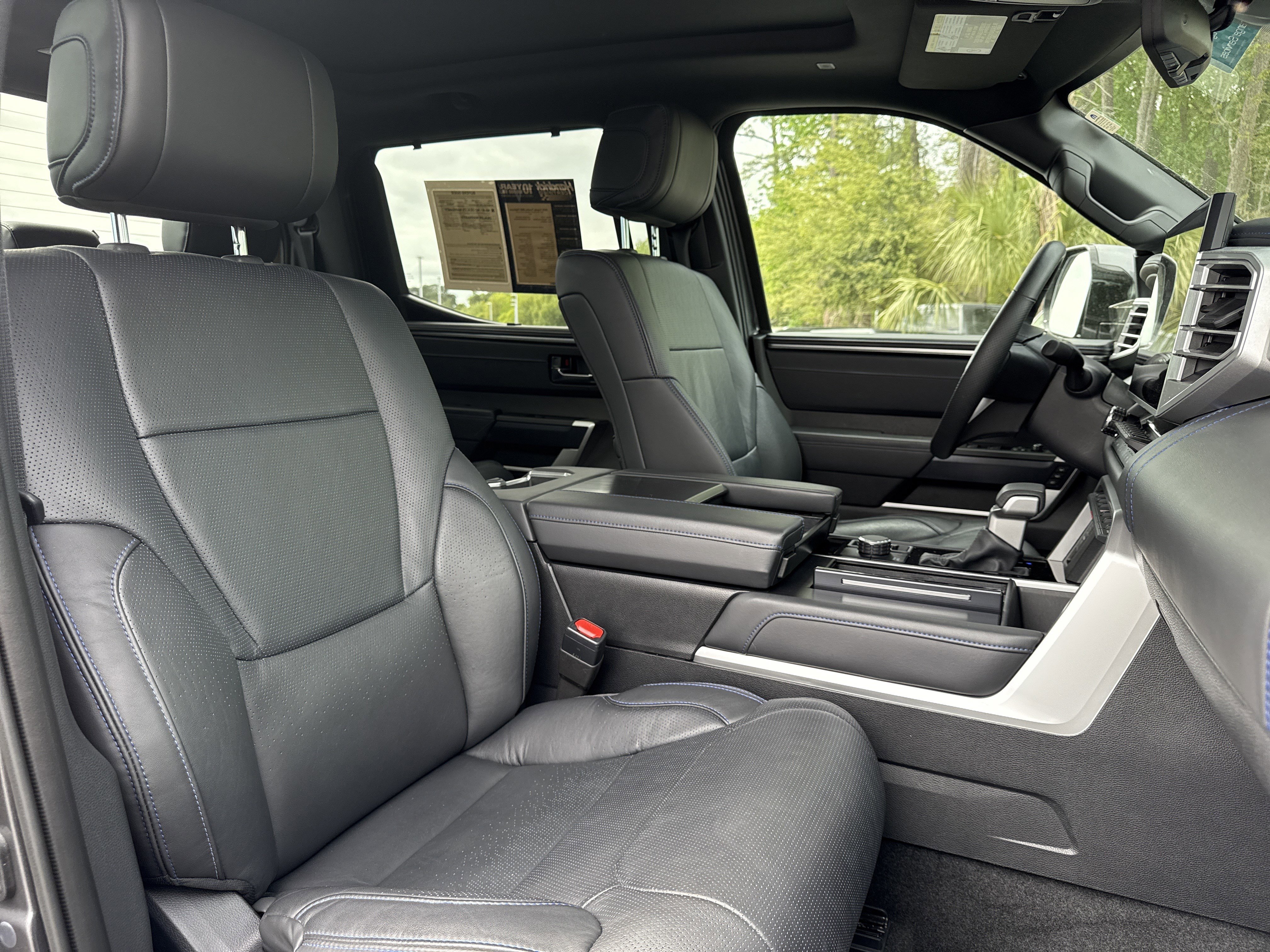 Used 2025 Toyota Tundra Platinum AWD/4WD image 32