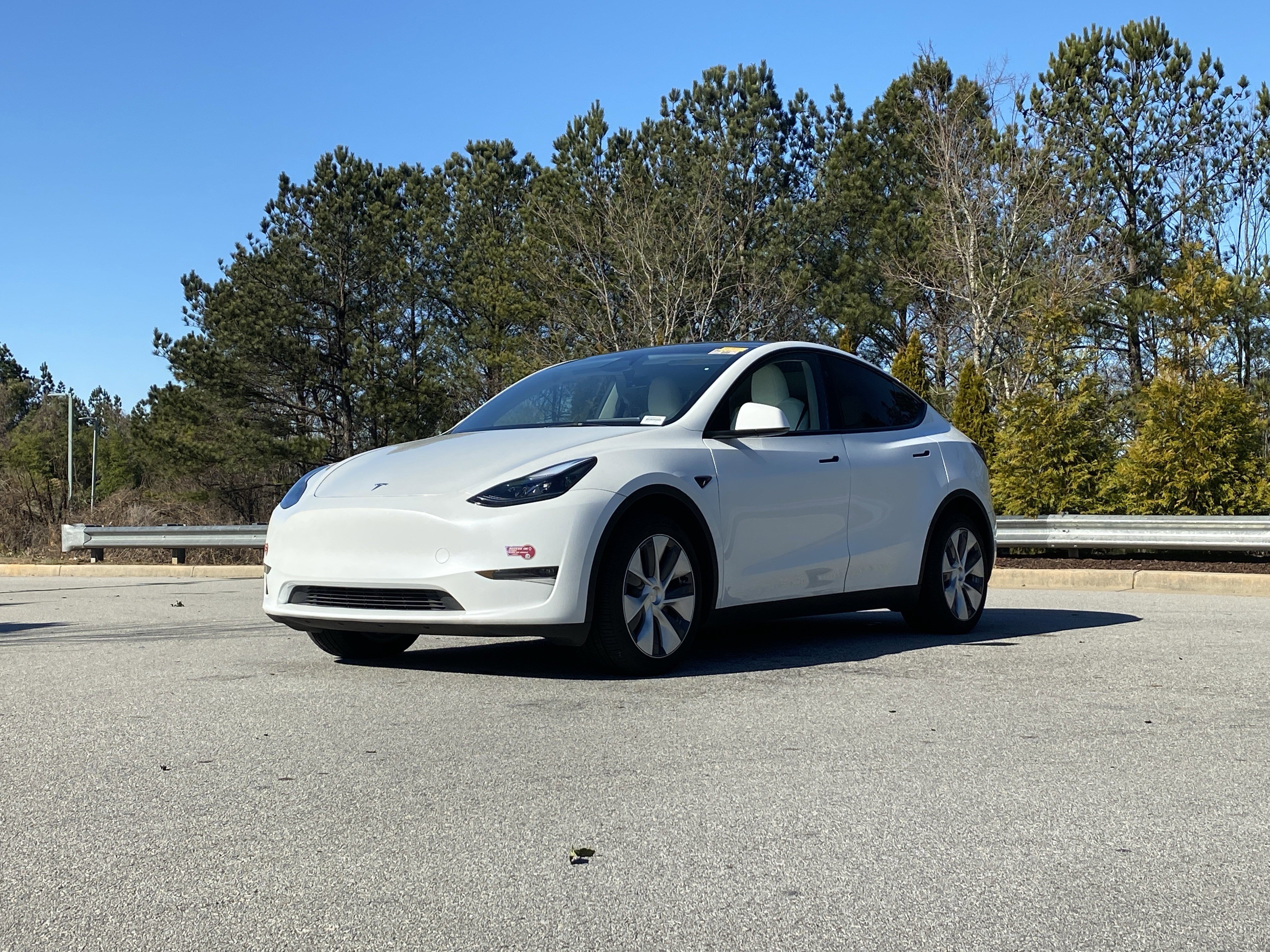 Used 2023 Tesla Model Y Long Range image 11