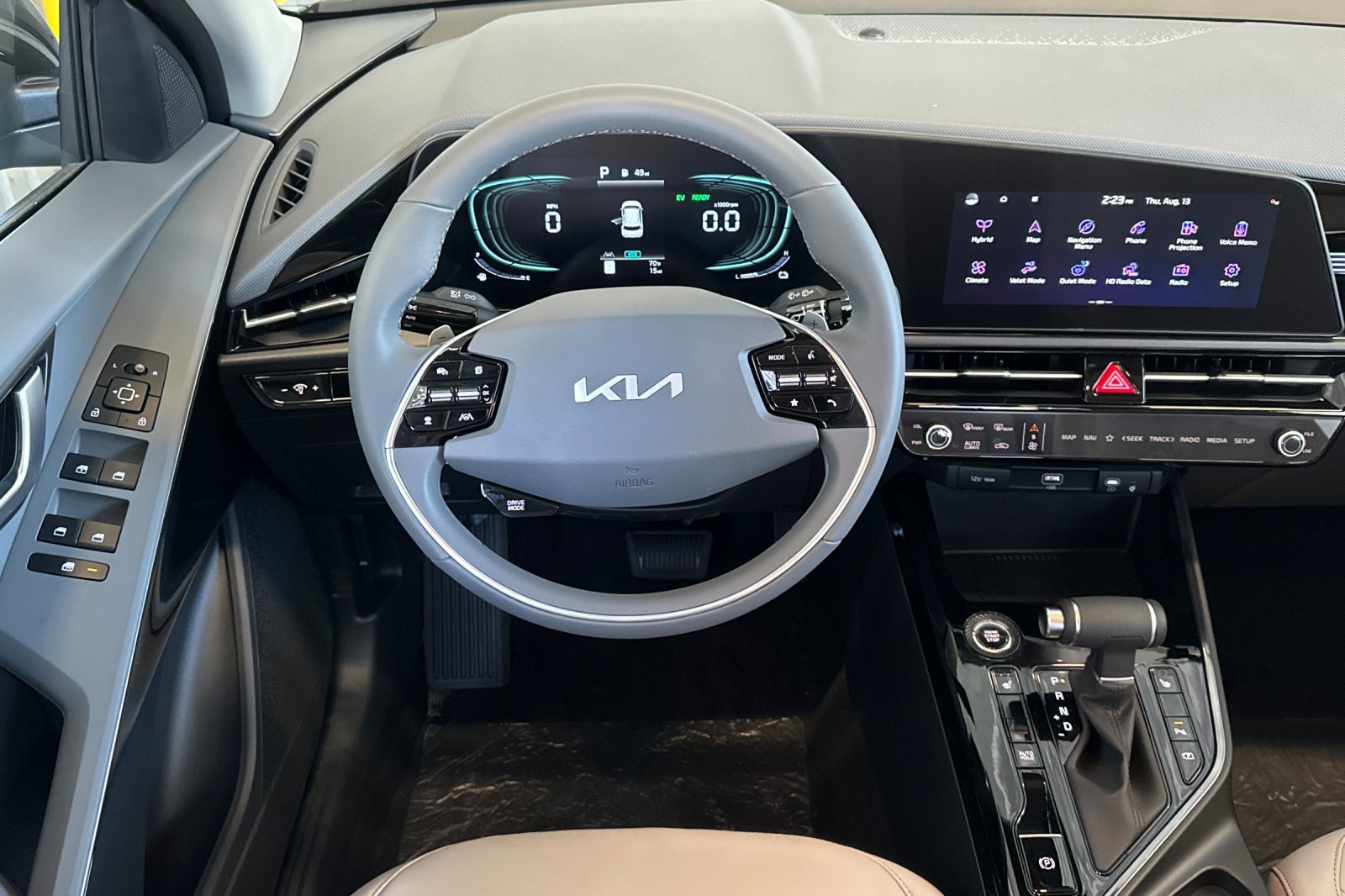 New 2026 Kia Niro EX FWD image 14