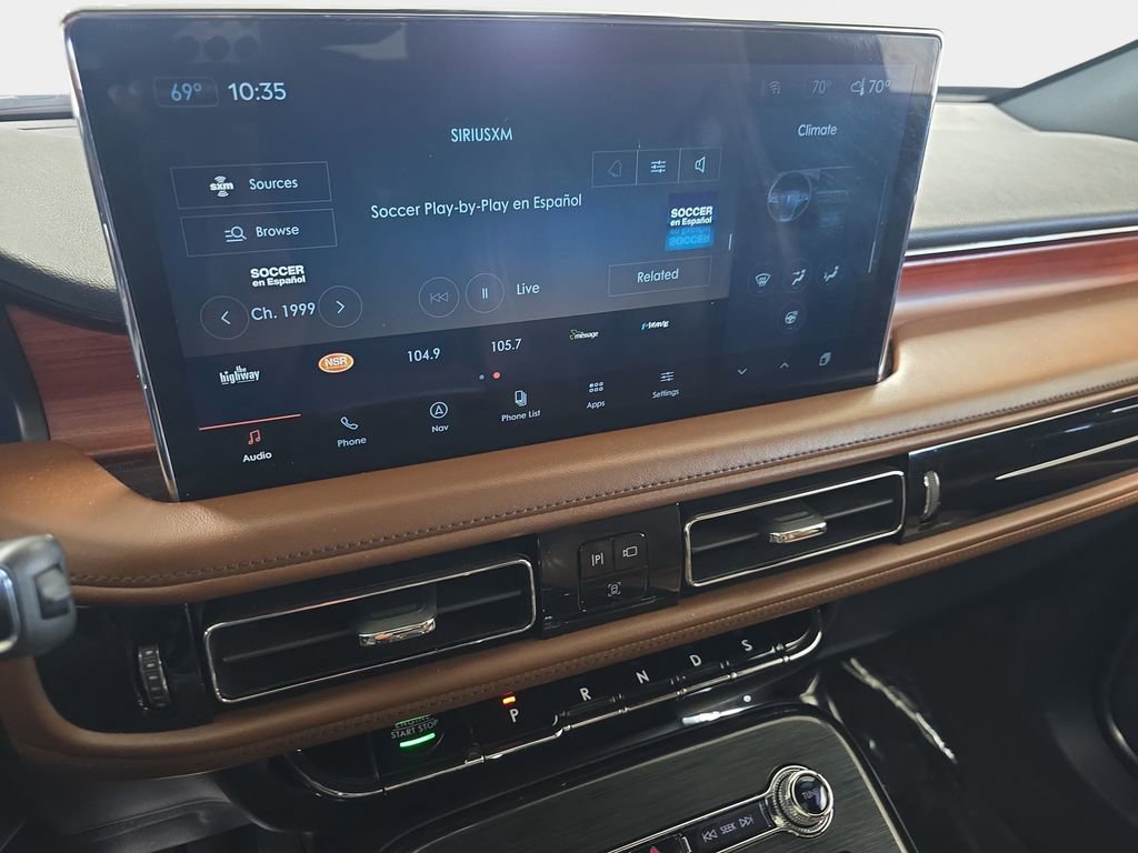 Used 2021 Lincoln Nautilus Reserve w/ Monochromatic Package image 23